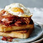Brunch 1 + Toast egg&bacon